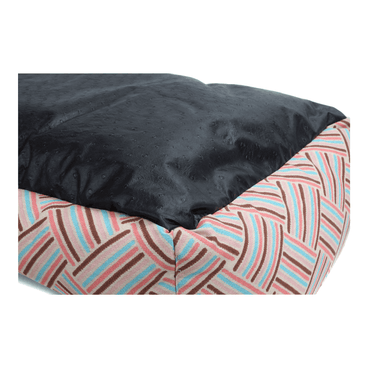 Cama-Dinamarca-Luxo-Bichinho-Chic-Rosa-Detalhe-do-Fundo-da-Caminha