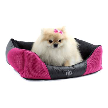 Cama-Conforto-Telada-Bichinho-Chic-Rosa-com-Pet-Sentado