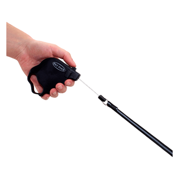 Guia Retrátil Premium Pet Flex Preta até 7kg 3M em uso