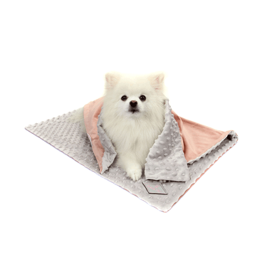 Cobertor-Bubble-Bichinho-Chic-Rosa-pet-deitado-e-coberto-