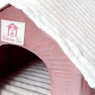Casinha-Chic-para-Caes-e-Gatos-Bichinho-Chic-Rosa--detalhe-da-caminha-