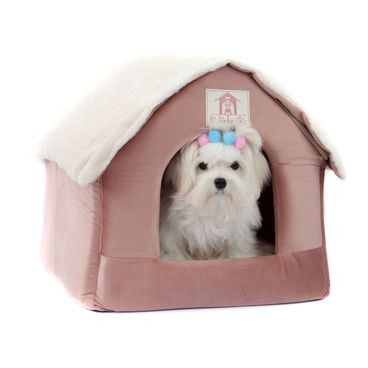 Casinha-Chic-para-Caes-e-Gatos-Bichinho-Chic-Rosa--pet-dentro-da-casinha-chic