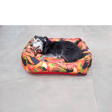 Cachorro-dentro-da-Cama-Tucano-Fabrica-Pet-Vermelho