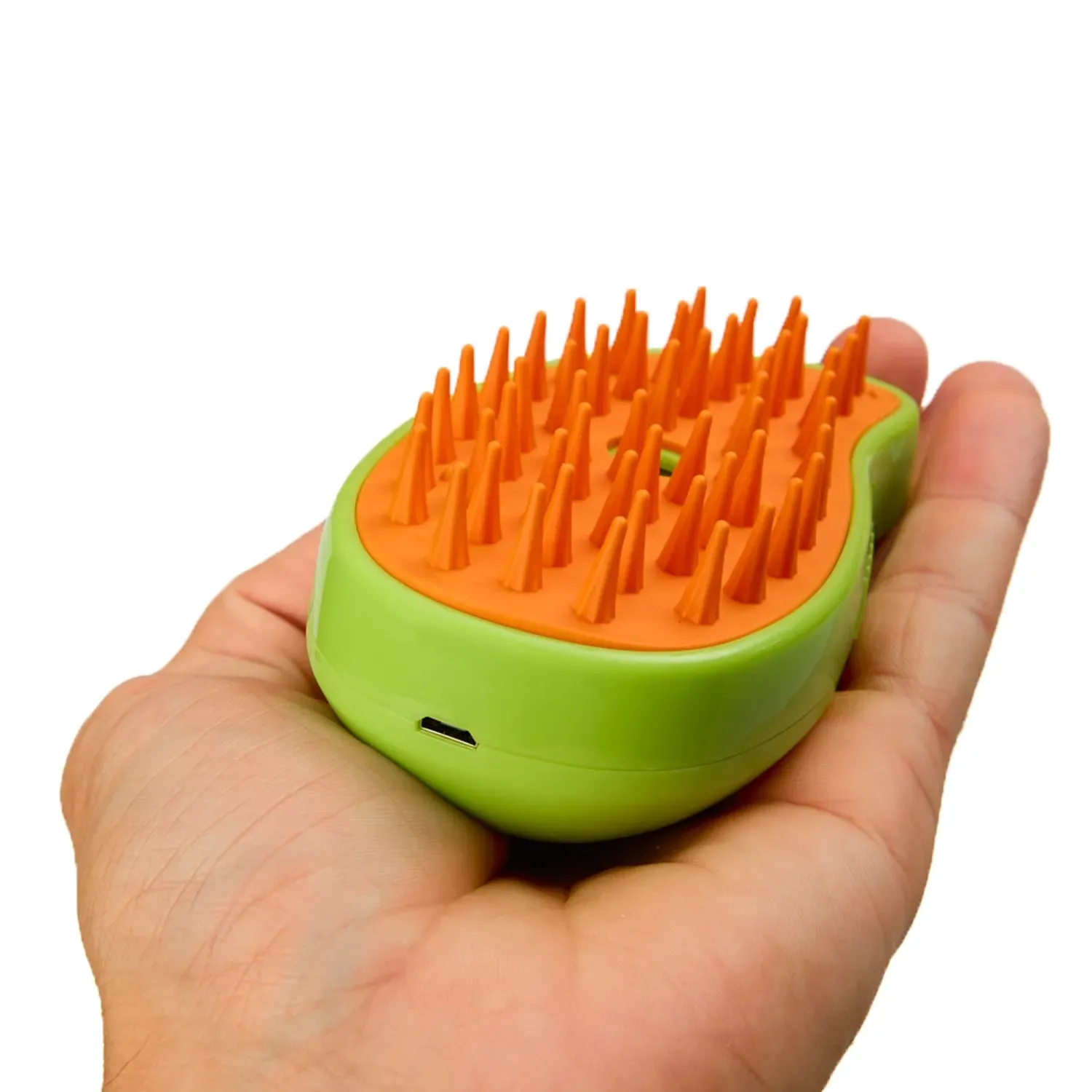 Escova-Massageadora-a-Vapor-para-Caes-e-Gatos-MyHug-Segurando.webp