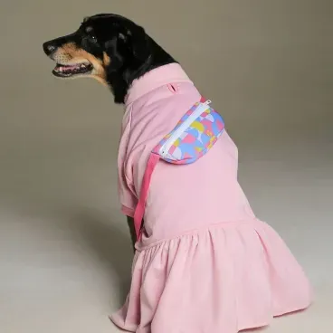 Cachorro-vestindo-Vestido-Originals-Emporium-Distripet-Rosa
