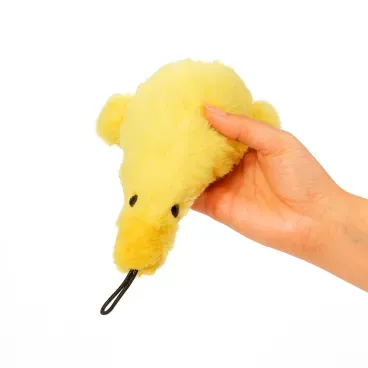 Brinquedo-Pelucia-Big-Duck-Savana-Pet-Segurando