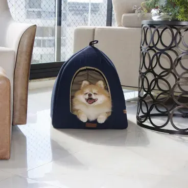 Pet-deitado-dentro-Cabana-Flat-Fabrica-Pet-Azul-Marinho