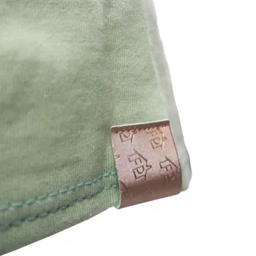 Polo-Malha-Sapo-Verde-Fabrica-Pet-tamanho-M-foto-de-detalhe-da-etiqueta-