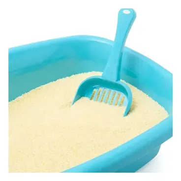 Areia-Higienica-MyHug-Milho-e-Mandioca-Granulos-Grossos-10-Kg-foto-da-areia-na-caixa