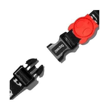 Coleira-para-Caes-Skull-Zeedog-Preta-com-o-fecho-aberto