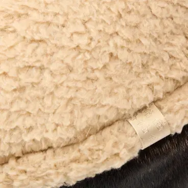 Blusa-Sherpa-Capuz-Bege-Detalhe